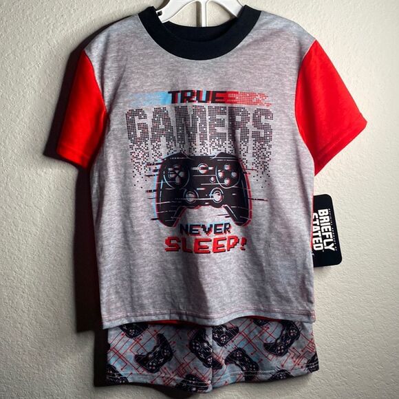 NWT Briefly Stated Boy Red Gray Gamer Controller pajama set Pj top shorts Size 6 - Picture 3 of 7